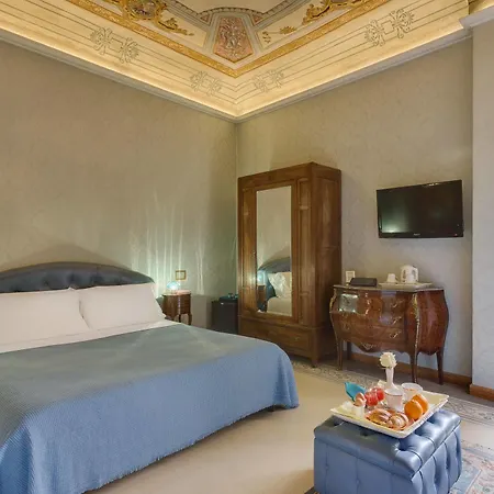Hotel Cavour 10