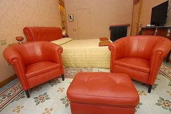 Hotel Cavour 10 Florenz